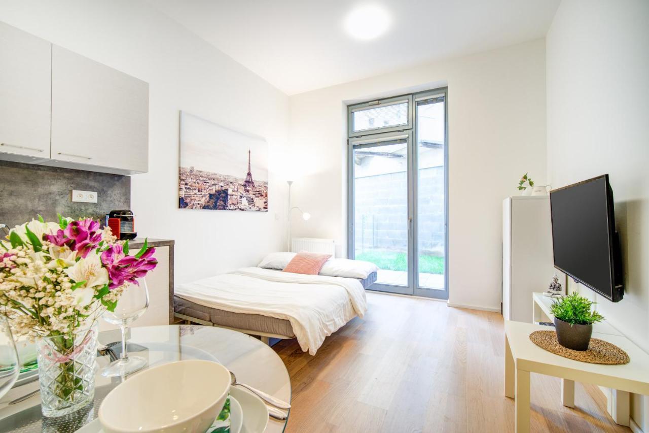 Studio Vlnena Apartment Brno Luaran gambar