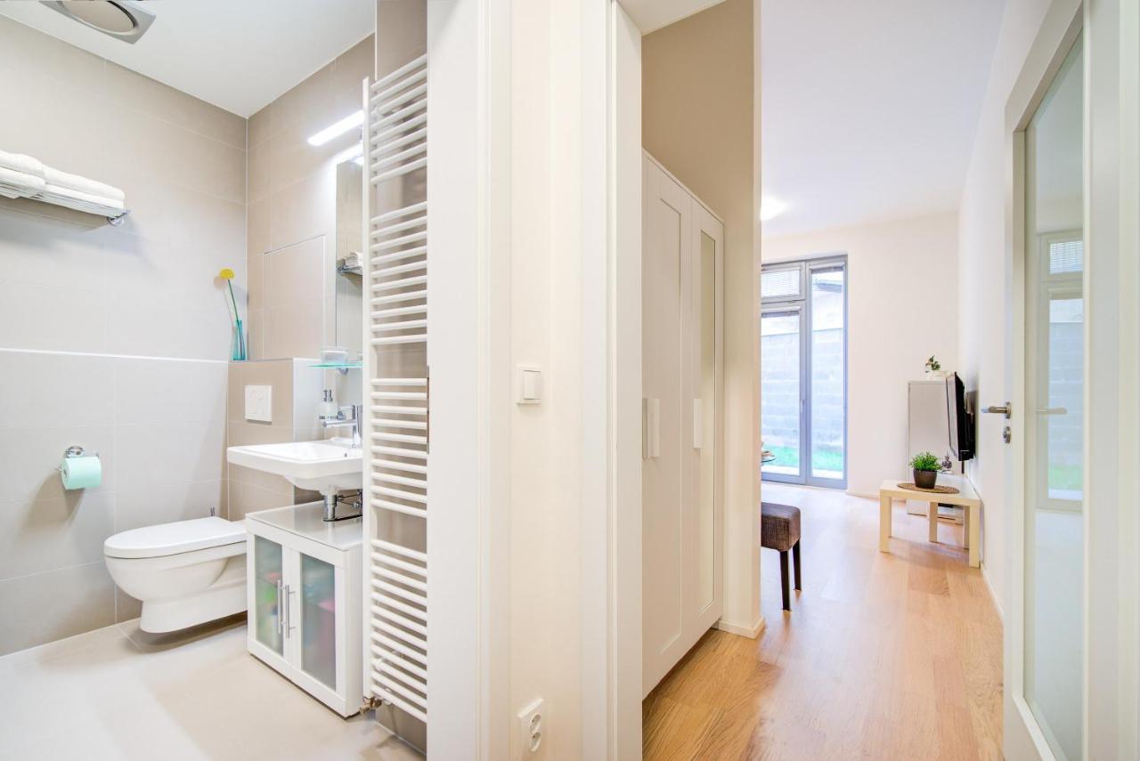 Studio Vlnena Apartment Brno Luaran gambar